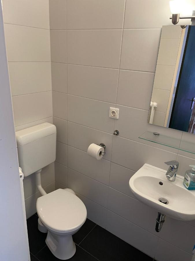 Talstation Heumoederntal Hotel Тройхтлинген Екстериор снимка